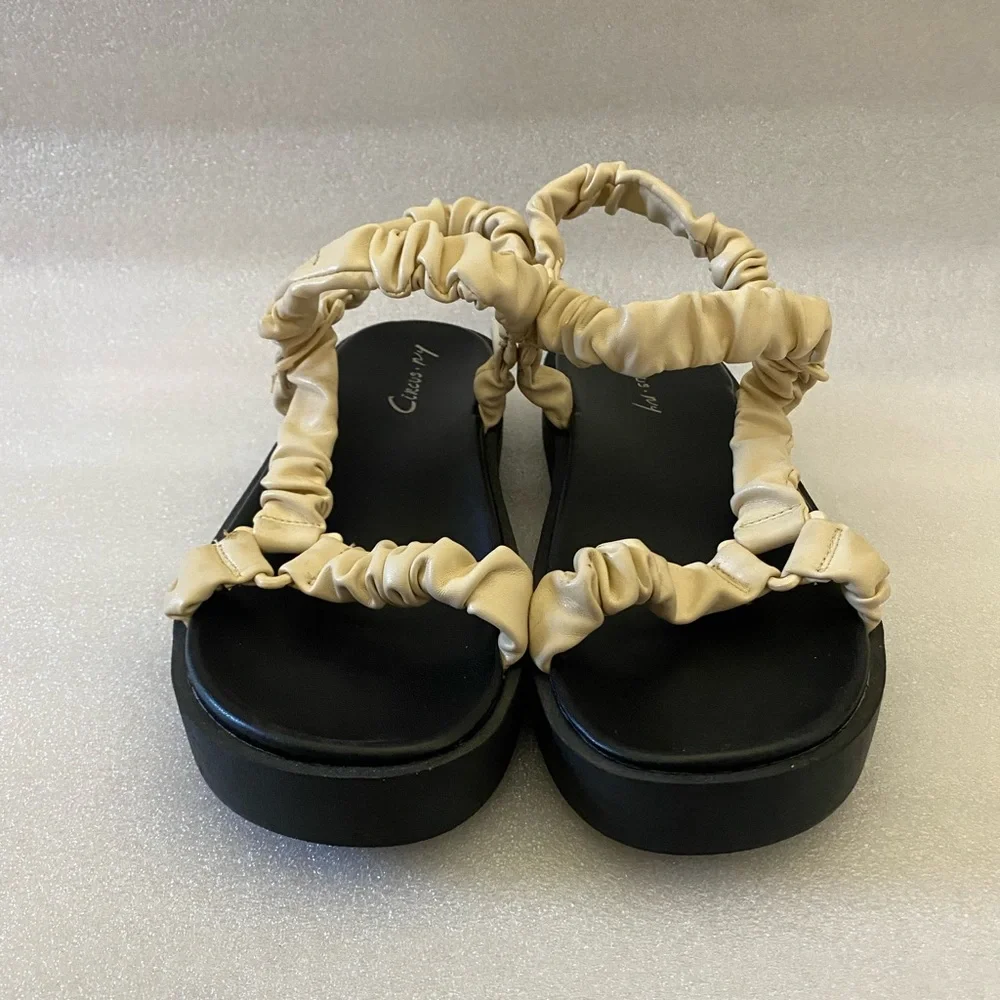 Circus by Sam Edelman Harlene Platform Sandals Ivory Black size 9